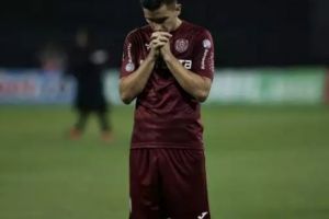 Degringoladă la CFR Cluj. Ardelenii şi-au înlocuit antrenorul cu o soluţie „de avarie”