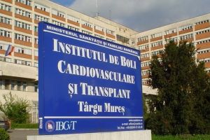 Procedura de implant de valve aortice derulată la Institul Inimii din Târgu-Mureş