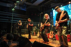 Legende ale rockului se unesc intr-un concert pentru victimele furtunii din Timisoara