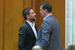 Scandal în Parlament – Doi deputaţi de la USR si PSD au vrut să se bată