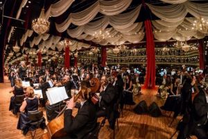 Strălucire vieneză, artişti de top şi invitaţie la dans la Balul Operei 2019