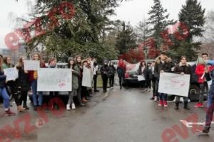 Asociaţia Elevilor din Constanţa a pierdut procesul cu CJC pentru subvenţionarea transportului judeţean. Elevii atacă decizia instanţei