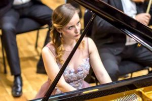Ruxandra Boariu, o pianistă aclamată la Filarmonica Piteşti