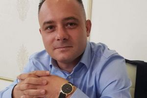 Cere referendum pentru trecerea oraşului Țicleni la statut de comună!