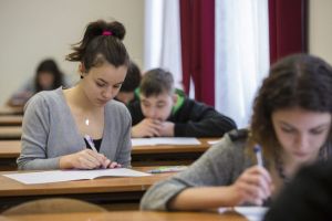 Motivul pentru care toţi liceenii ar putea susţine simularea Bacalaureatului