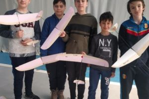 Aeromodeliştii piteşteni au făcut legea la Campionatul Naţional