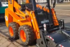 Marian Dragomir prezinta noua armata de utilaje folosite pentru lucrarile de asfaltare
