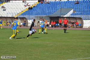 Presiune pe „alb-negri” şi Adorian Himcinschi, înaintea derby-ului cu Industria Galda