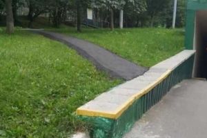 E jale în economie. Date oficiale. Construcţiile se prăbuşesc. Preţurile caselor, pe tobogan