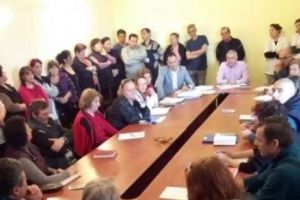 Revoltă la Coresi! Imprimeriile statului CONCEDIAZĂ sute de angajaţi. Dragnea ce faci?