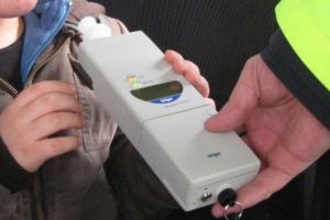 Șoferi din Ighiu şi Alba Iulia, prinşi şi cercetaţi de poliţişti pentru conducere sub influenţa alcoolului