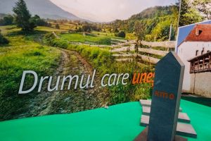 ”Drumul care uneşte”, promovat la Târgul de Turism al României