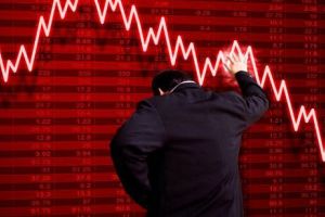Va fi PROVOCATĂ o APOCALIPSĂ ECONOMICĂ? „Efectele vor fi CATASTROFALE. Toţi ROMÂNII vor fi AFECTAȚI”