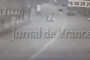 VIDEO ȘOCANT: Momentul în care pietonul e aruncat în sus de maşină, în accidentul de la ANL