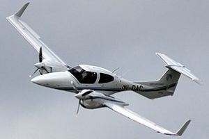 Judetul Constanta: Aeronava Diamond Aircraft 42, prabusita in Tuzla. Doua victime  