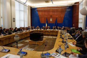 Ministrul Deneş: Criza lemnului de foc pentru populaţie a dispărut, urmează măsuri pentru reducerea preţului