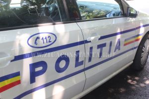 Constanta. Tanar urmarit international pentru conducerea unui vehicul fara a poseda permis de conducere si ultraj, arestat preventiv