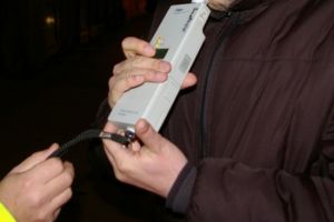 Un tânăr din Teleorman, prins de poliţiştii braşoveni fără permis şi băut la volan