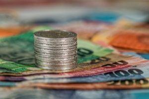 Ministerul Finantelor a imprumutat joi 410 milioane lei de la banci la o dobanda de 4,27% pe an