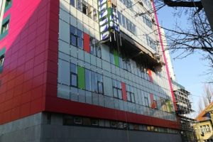 Robu se laudă că Primăria Timişoara construieşte. Un spital de copii, de cinci ani
