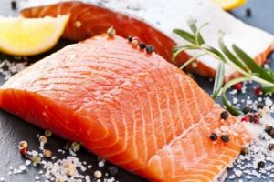 Controale DSVSA, după depistarea bacteriei Listeria în file de somon
