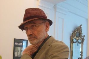 Pictorul Constantin Flondor din Timişoara primeşte distincţia „Pentru Merit” în grad de Cavaler