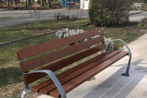 Primaria Municipiului Constanta reabiliteaza mobilierul urban din Parcul de la Gara. Cum arata bancile instalate (galerie foto)