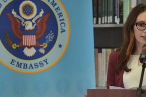 O studentă de la UMFST Târgu-Mureş, premiată de Ambasada SUA!
