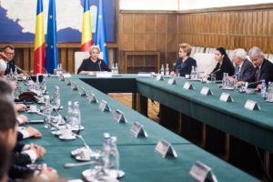 UNJR condamna prevederile din OUG 7/2019 de modificare a legilor justitiei care incalca principiul separarii carierelor si solicita Guvernului Dancila sa revina de indata asupra lor