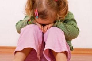 MONSTRUL cu chip de om! Pensionarul PERVERS care făcea FILME pentru adulţi cu MINORE. DETALII ȘOCANTE