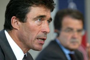Fost Secretar General al NATO: Republica Belarus riscă să fie anexată de către Rusia