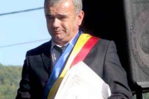 Primarul de la Băiculeşti, obligat să introducă apă în comună
