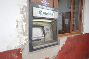 BALENI: A fost identificat bărbatul care a vrut să spargă un bancomat