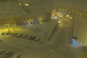 VIDEO FOTO – Iarna s-a reîntors la Sibiu. Ninge puternic şi pe autostrada Sibiu – Sebeş