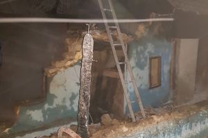 Incendiu devastator, izbuncit intr-o locuinta. Doua persoane au ars de vii. O victima, transportata la spital