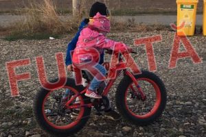 Bicicleta unui copil, furată din Dumbrăviţa, din faţa uşii: Nu vă puteţi imagina ce trist este piticul meu