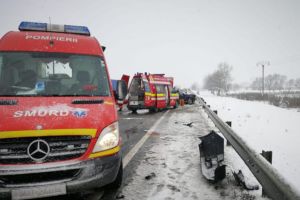 Fetiţă rănită într-un accident la Șura Mică