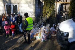 Rotary Club Târgovişte, donaţie către mai multe familii din cătunul Șetreni