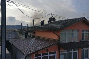 Incendiu la o locuinta din municipiul Tulcea. Pompierii ISU Delta, chemati in ajutor (galerie foto+video) 