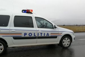 ACCIDENT. Trafic îngreunat înspre Carei. O maşină a ajuns în şanţ