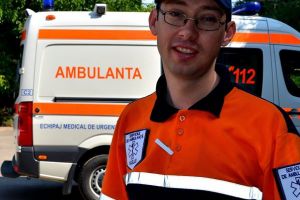 Portret de salvator: Zâmbet minunat de copil, mulţumire supremă a muncii de medic la ambulanţă