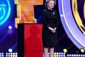 S-a aflat totul despre 'dublura' Vioricăi Dăncilă! Cine este şi cu ce se ocupă cea care făcut-o de râs pe şefa Guvernului