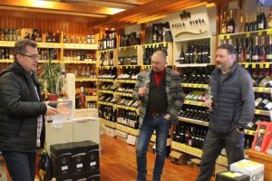 Crama Domeniul Vlădoi, o întâlnire între două generaţii