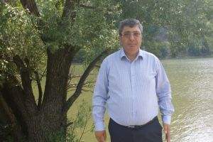 Primarul Florinel Constantinescu va realiza proiectul „Creşterea eficienţei energetice în clădirea primăriei oraşului Călimăneşti”