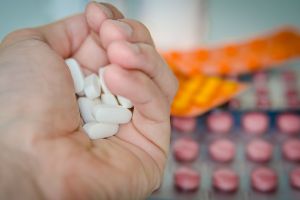 Gorjeni extrădaţi din Norvegia. Făceau trafic cu Diazepam!
