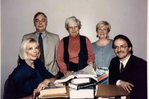 Un sfert de secol de la Afacerea Aldrich Ames. Mătuşica pensionară care a capturat cea mai grasă cârtiţă din CIA