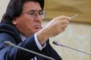 Drepturi egale, reguli diferite! Ce a decis Robu în privinţa partidelor care vor să strângă semnături pentru alegerile europarlamentare?