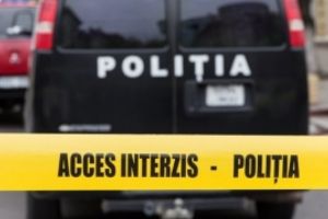 O nouă crimă îngrozeşte România! Un bărbat şi-a înjunghiat soţia, apoi s-a sinucis. Totul s-a petrecut sub privirile copilului de 10 ani