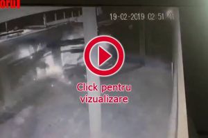 Doi tineri continuă să fie în stare gravă după un accident produs din cauza vitezei excesive