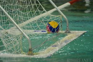 Victorii zdrobitoare pentru poloiştii de la CSM Oradea în dubla cu Poli Cluj